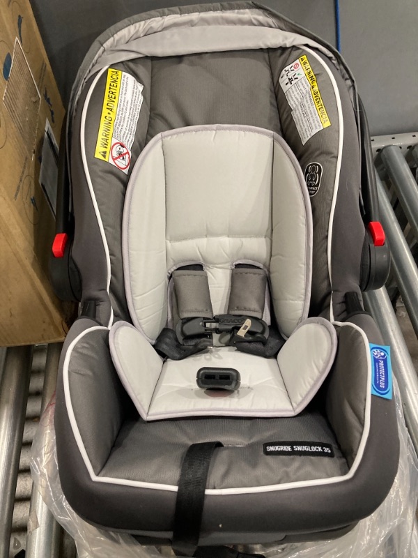 Photo 5 of Graco SnugRide 35 Lite LX Infant Car Seat, Studio
