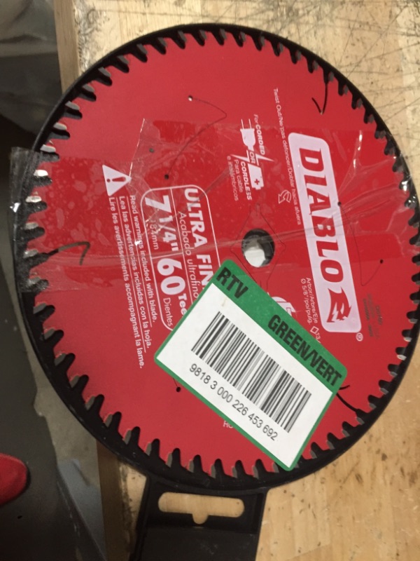 Photo 2 of 
DIABLO
7-1/4 in. x 60-Tooth Fine Finish Circular Saw Blade