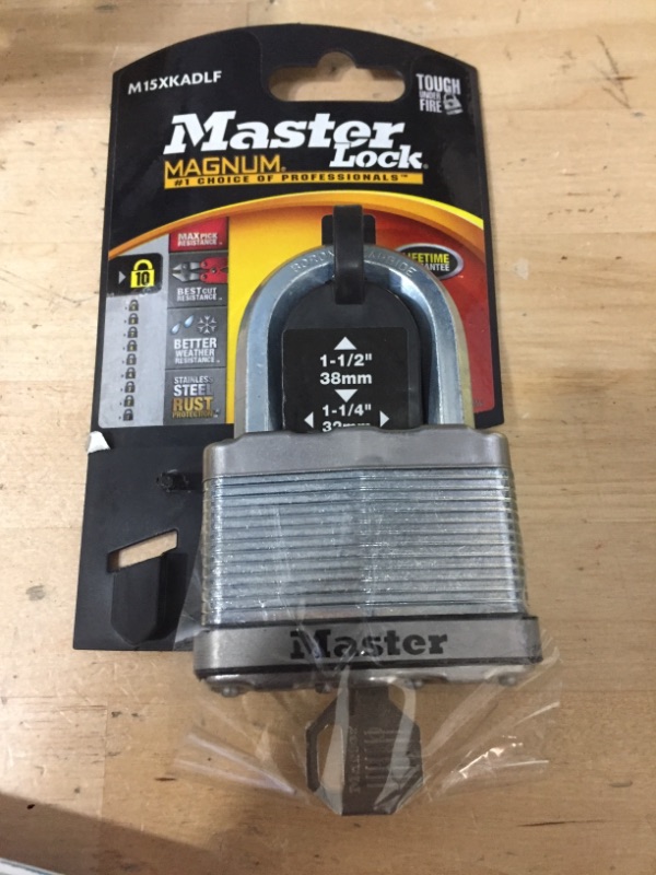 Photo 2 of 
Master Lock
Heavy Duty Outdoor Padlock with Key, 2-1/2 in. Wide, 1-1/2 in. Shackle