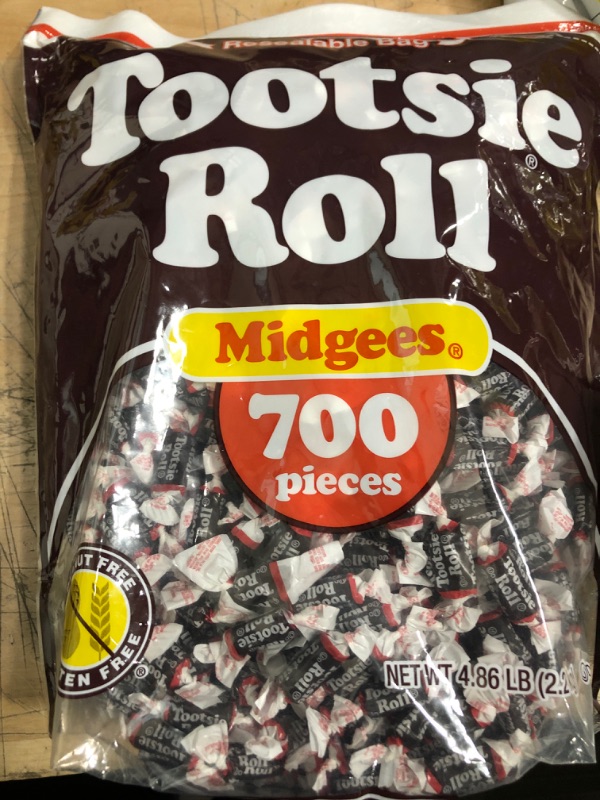 Photo 1 of  SOLD AS IS; NO RETURNS/NO REFUNDS
Tootsie Roll Chocolatey Twist Midgees Resealable Standup Bag, Peanut Free, Gluten Free original, 77.76 Ounce
