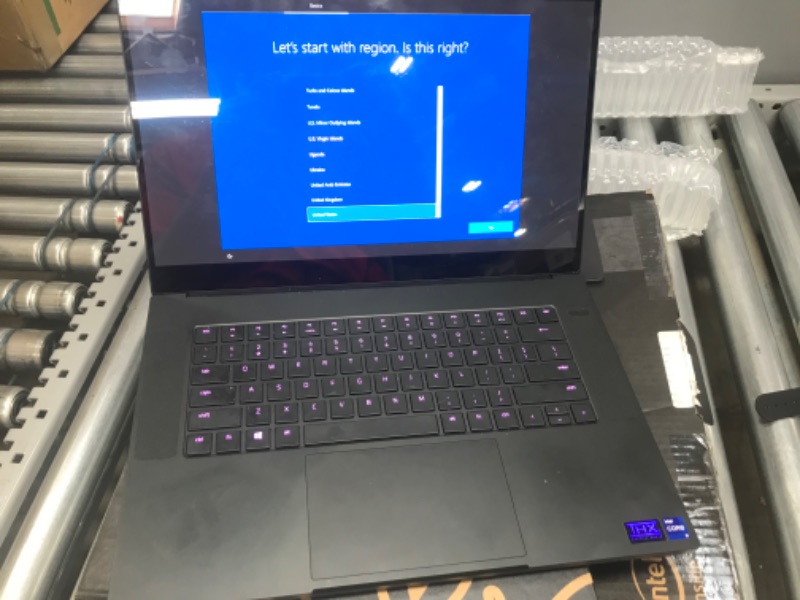 Photo 3 of Razer Blade Stealth 13 Ultrabook Gaming Laptop: Intel Core i7-1165G7 4 Core, NVIDIA GeForce GTX 1650 Ti Max-Q, 13.3" 1080p 120Hz, 16GB RAM, 512GB SSD, CNC Aluminum, Chroma RGB, Thunderbolt 4
