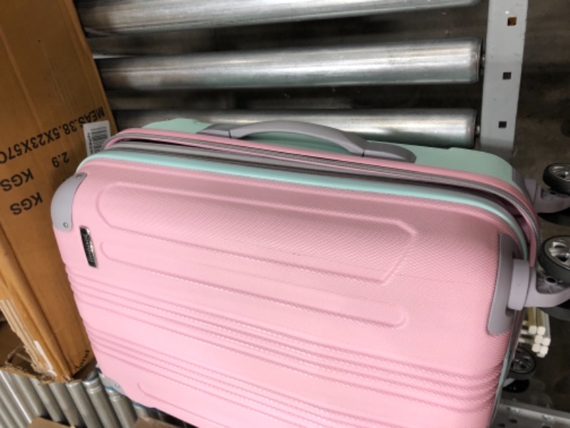 Photo 2 of **damaged **
Rockland Luggage Sonic 20" Hardside ABS Expandable Carry on F1901
