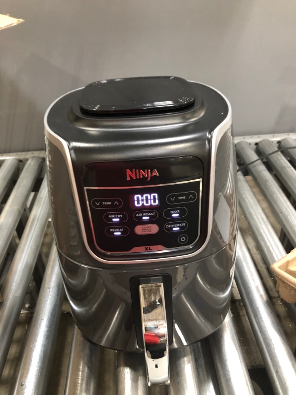 Photo 2 of Ninja AF150AMZ Air Fryer XL That Air Fry's, Air Roast's , Bakes, Reheats, Dehydrates with 5.5 Quart Capacity, and a High Gloss Finish, Grey
