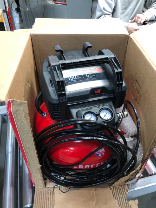 Photo 2 of CRAFTSMAN Air Compressor, 6 Gallon, Pancake, Oil-Free with 13 Piece Accessory Kit (CMEC6150K)

//MISSING SOME ACCESSORIES 