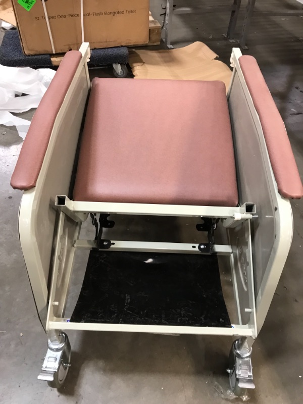 Photo 6 of **INCOMPLETE**3-Position Clinical Recliner
By Invacare