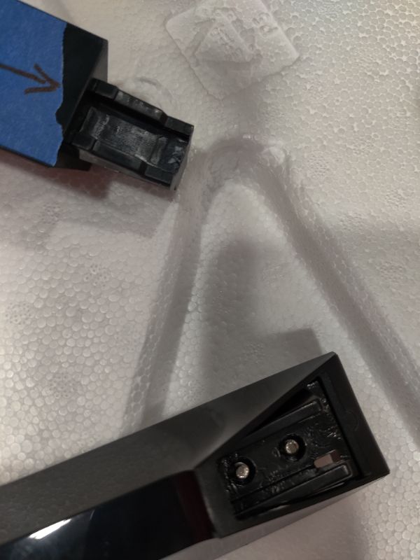 Photo 7 of SAMSUNG 34-Inch SJ55W Ultrawide Gaming Monitor (LS34J550WQNXZA) – 75Hz Refresh, WQHD Computer Monitor, 3440 x 1440p Resolution, 4ms Response, FreeSync, Split Screen, HDMI, Black stand damaged