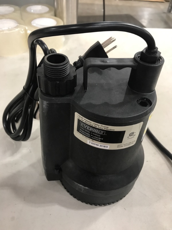 Photo 2 of 1/6 HP Plastic Submersible Utility Pump