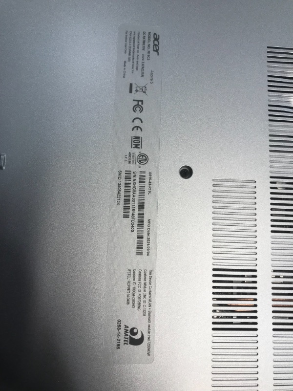 Photo 7 of Acer Aspire 5 A515-43-R19L - Ryzen 3 3200U / 2.6 GHz - Windows 10 Home 64-bit in S mode - Radeon Vega 3 - 4 GB RAM - 128 GB SSD - 15.6" IPS 1920 x 1080 (Full HD)
