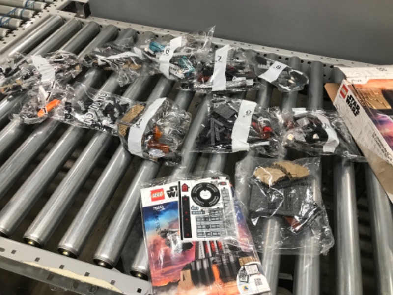 Photo 2 of LEGO Star Wars Darth Vader's Castle 75251 Building Kit Includes TIE Fighter, Darth Vader Minifigures, Bacta Tank and More (1,060 Pieces) 
