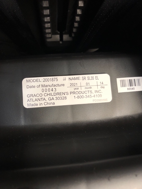 Photo 3 of Graco SnugRide SnugLock 35 Elite Infant Car Seat, Oakley Gray