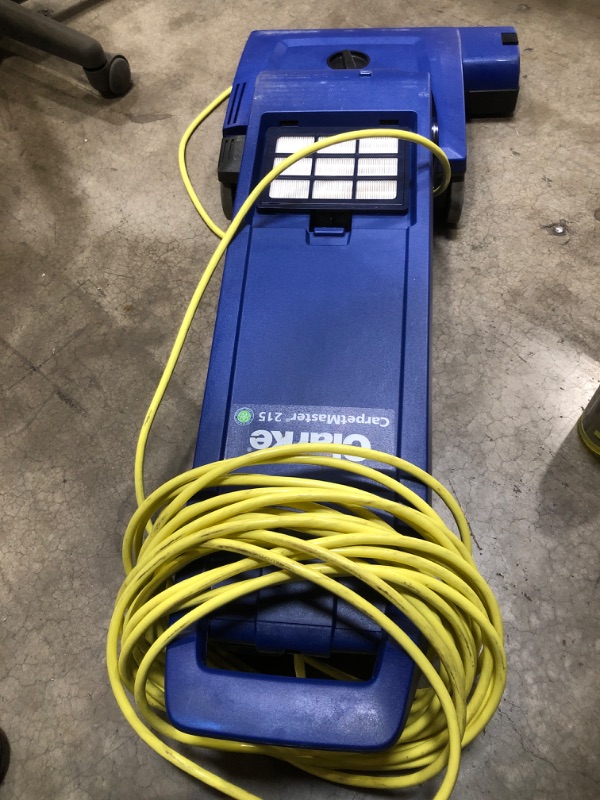 Photo 2 of DOES NOT TURN ON** PARTS ONLY* NOT REFUNDABLE*
Clarke CarpetMaster 215 Upright Vacuums (9060408010) Blue
