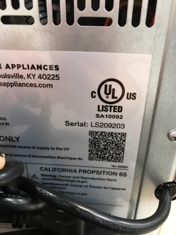 Photo 4 of PARTS ONLY**NOT FUNCTIONAL**MINOR DAMAGE**GE Profile OPAL01GEPSS Opal Nugget Countertop Ice Maker, Stainless
Dimensions: 15.5 inches (L) x 10.5 inches (W) x 17.25 inches (H)
