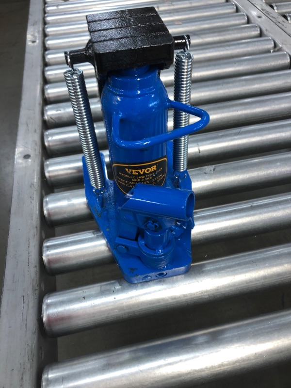 Photo 2 of **READ BELOW**5Ton, 11000Lb. Hydraulic Toe Jack