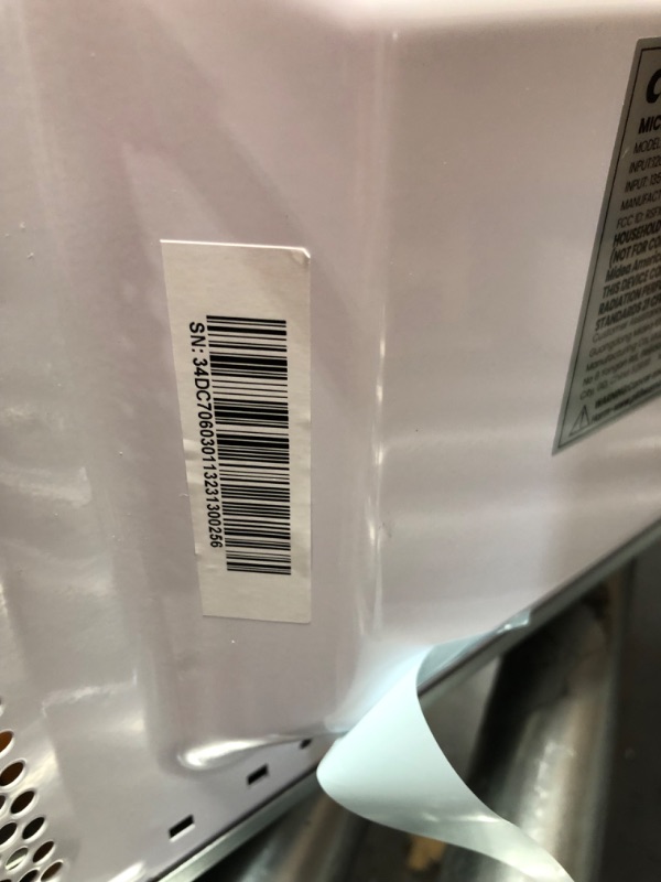 Photo 2 of COMFEE' CM-M091AGN Retro Microwave with Multi-stage Cooking, 9 Preset Menus and Kitchen Timer, Mute Function, ECO Mode, LED digital display, 0.9 cu.ft, 900W, Green
