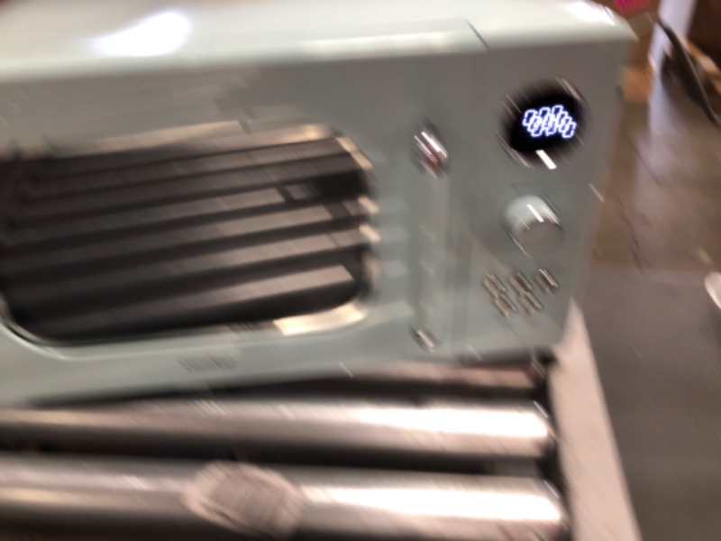 Photo 1 of COMFEE' CM-M091AGN Retro Microwave with Multi-stage Cooking, 9 Preset Menus and Kitchen Timer, Mute Function, ECO Mode, LED digital display, 0.9 cu.ft, 900W, Green
