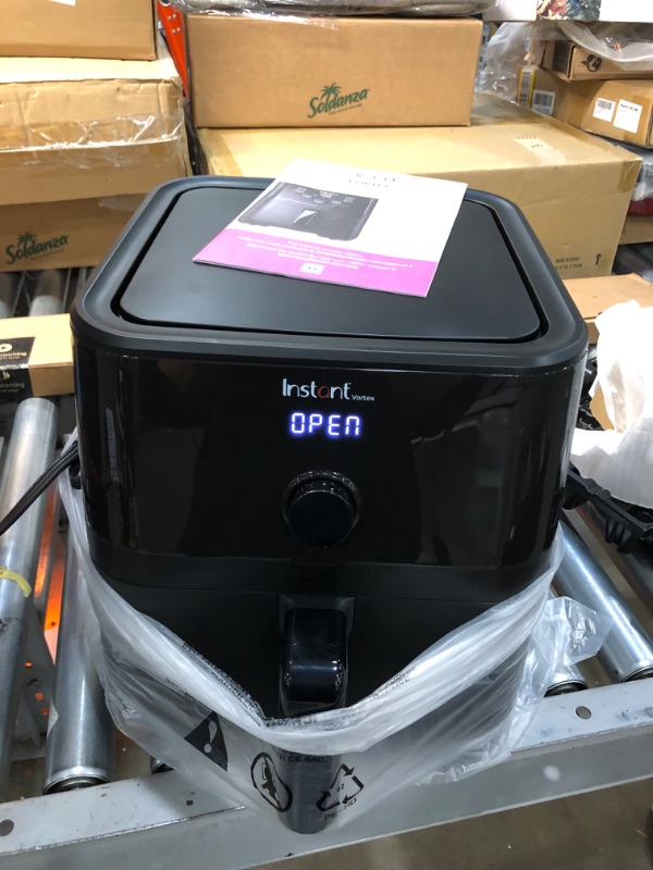 Photo 3 of ***PARTS ONLY*** Instant Vortex 5.7 Quart Air Fryer, Customizable Smart Cooking Programs, Digital Touchscreen and Non-Stick Air Fryer Basket, Black
