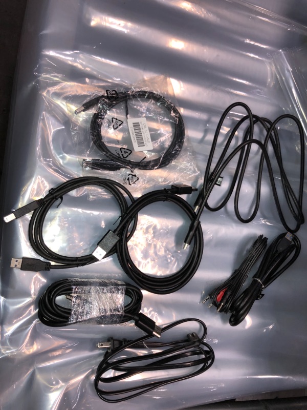 Photo 1 of SOLD AS IS !! bundle of assorted display cables  -NO RETURNS 
