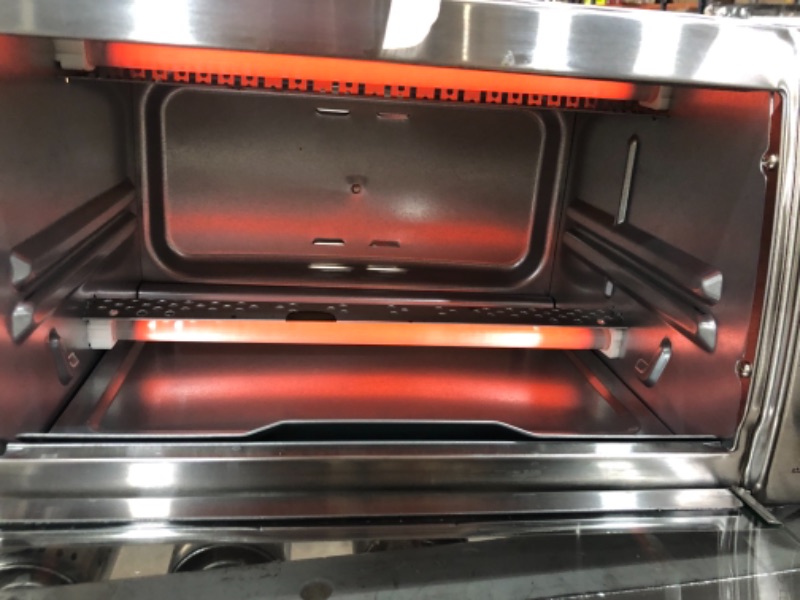 Photo 5 of BLACK+DECKER 4-Slice Toaster Oven with Natural Convection, Stainless Steel, TO1760SS
