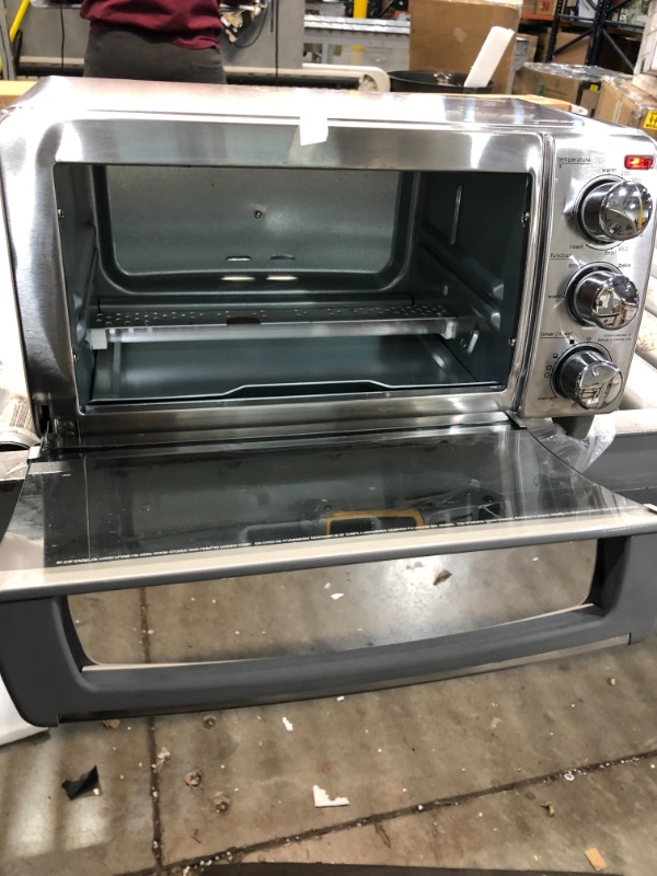 Photo 3 of BLACK+DECKER 4-Slice Toaster Oven with Natural Convection, Stainless Steel, TO1760SS
