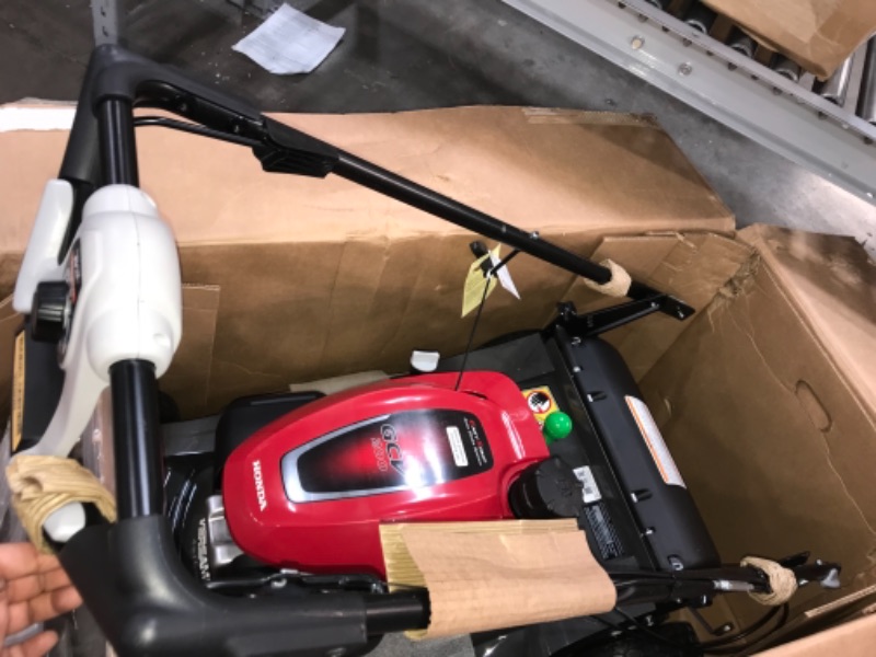 Photo 5 of **NOT TESTED** 21 in. NeXite Variable Speed 4-in-1 Gas Walk Behind Self Propelled Mower with Select Drive Control HRX217VKA
