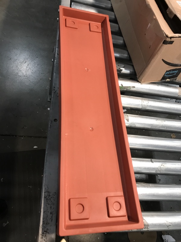 Photo 1 of Akro Mils Svn30000e35 Clay Venetian Flower Box Tray
