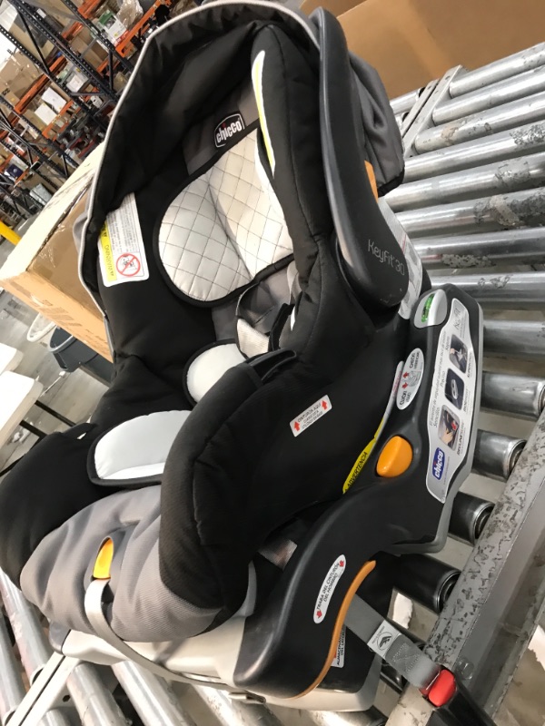 Photo 2 of Chicco Bravo Trio Travel System - Camden
