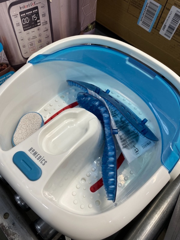 Photo 3 of HoMedics Bubble Spa Elite Footbath, 2-in-1 removable pedicure center, Toe-touch control, Easy tote handle no-splash, FB-450H
