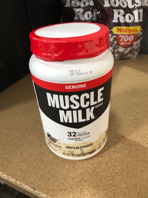 Photo 2 of  NON REFUNDABLE* BEST BY 02/02/2023
Muscle Milk Genuine Protein Powder, Cookies 'N Crème, 32g Protein, 2.47 Pound, 16 Servings
