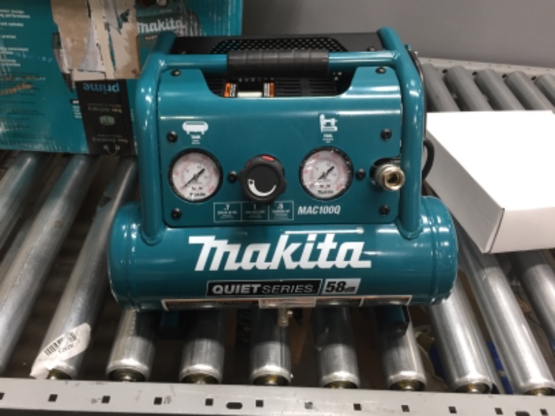 Photo 2 of "Makita MAC100QK1 1/2 HP 1 Gallon Compact Electric Compressor Nailer Combo Kit"

