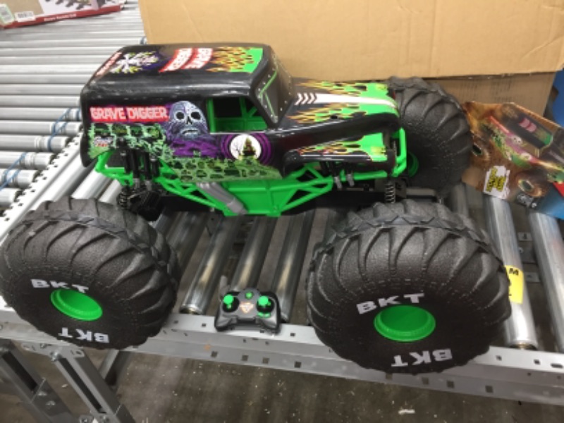 Photo 2 of Monster Jam, Official Mega Grave Digger All-Terrain Remote Control Monster Truck with Lights, 1: 6 Scale
