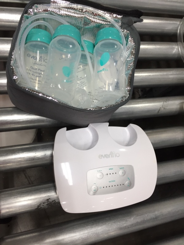 Photo 5 of Evenflo Deluxe Advanced Double Electric Breast Pump
