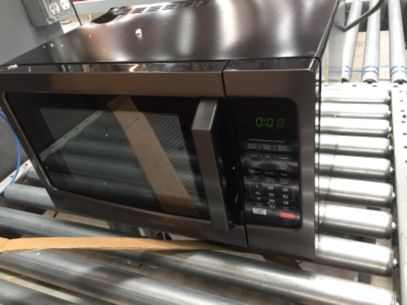 toshiba em131a5cbs microwave oven with smart sensor, easy clean