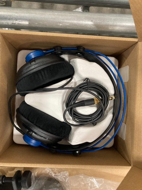 Photo 1 of SAMSON STUDIO RECORDING BUNDLE 