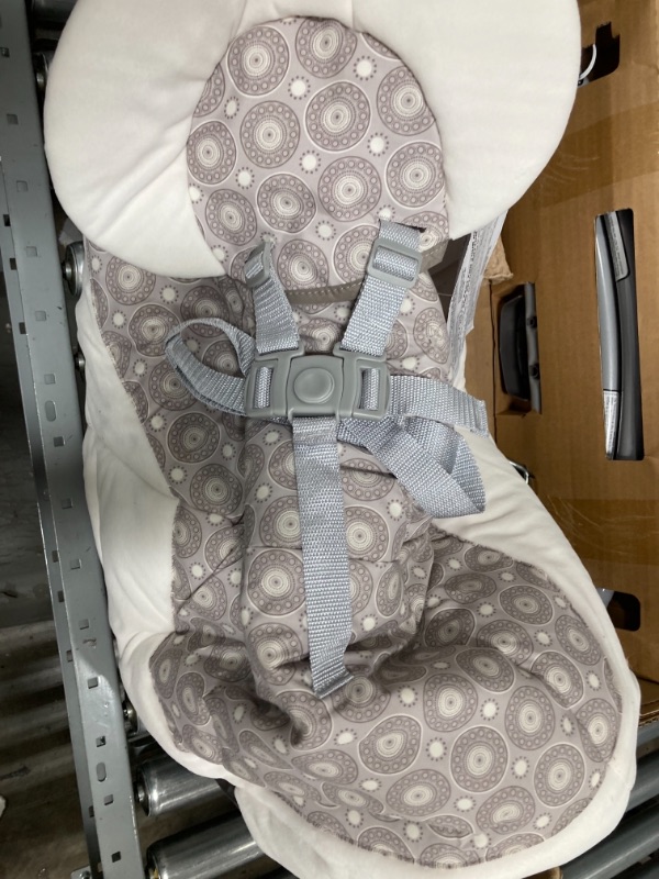 Photo 4 of Graco Simple Sway Abbington Baby Swing