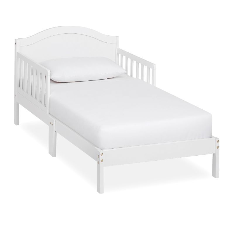 Photo 1 of Dream on Me Sydney Toddler Bed in White
