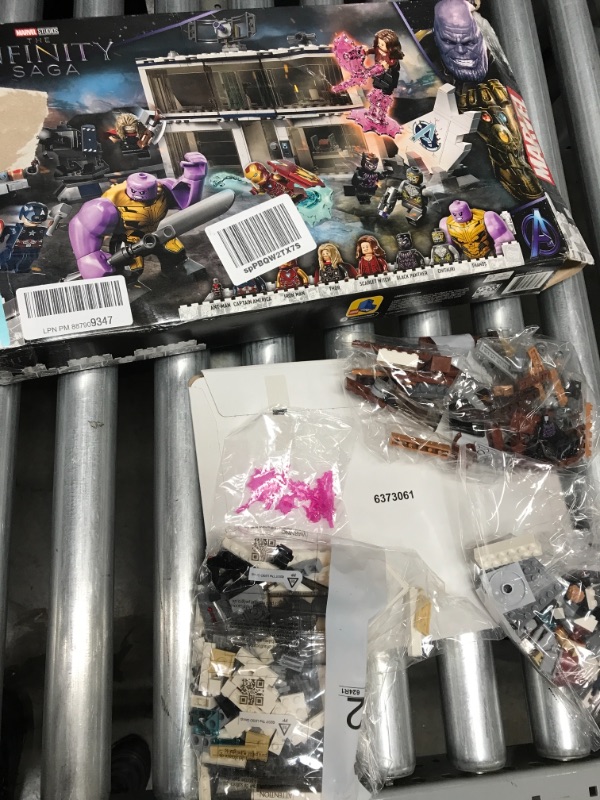 Photo 3 of LEGO Marvel Avengers: Endgame Final Battle 76192 Collectible Building Kit; Battle Scene at The Avengers’ Compound; New 2021 (527 Pieces)