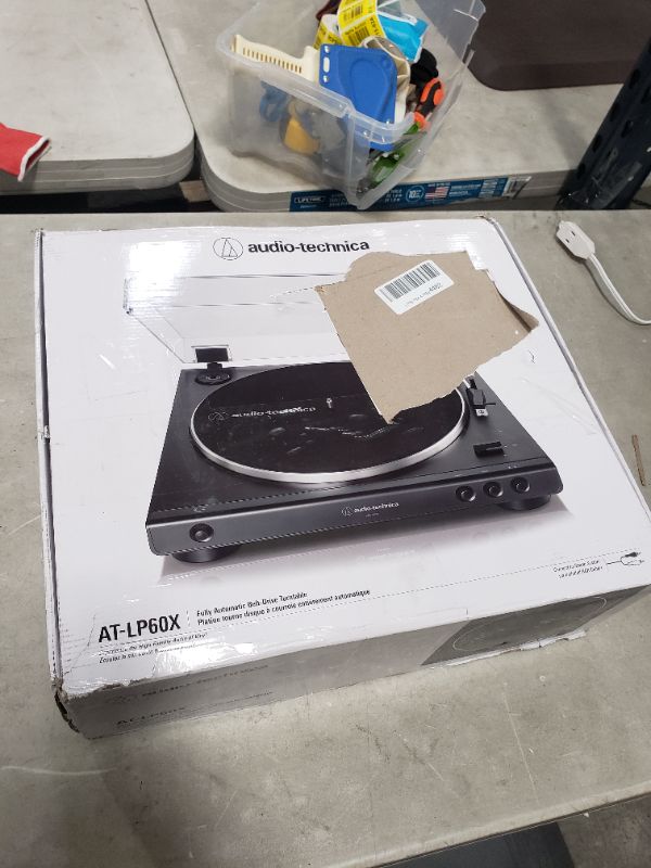 Photo 10 of Audio Technica Fully Automatic Belt-Drive Turntable - Black