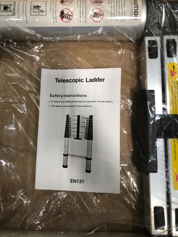 Photo 3 of (12.5Ft/3.8M) Telescoping Ladders?EN131Standards Multi-Purpose Folding Aluminum Extension Ladder
18.9 x 3.15 x 32.68 inches
