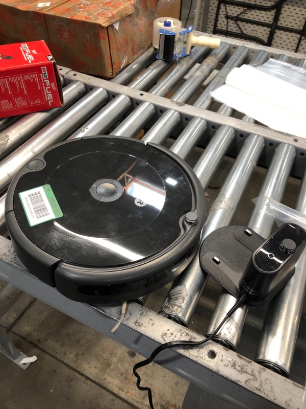 Photo 1 of ***USED***
iRobot® Roomba® 694 Wi-Fi® Connected Robot Vacuum