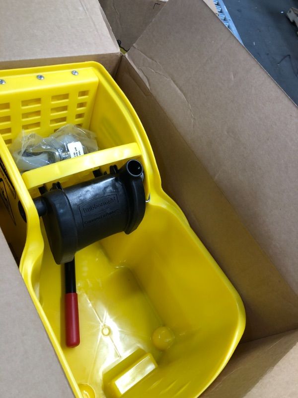 Photo 2 of 31 Qt. Tandem Mop Bucket