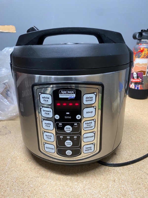 Photo 1 of Aroma Housewares ARC-5000SB Digital Rice, Food Steamer, Slow, Grain Cooker, Stainless Exterior/Nonstick Pot, 10-cup uncooked/20-cup cooked/4QT, Silver, Black
