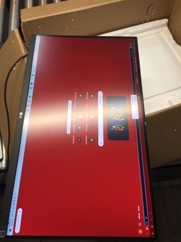 Photo 1 of LG 27UK850-W 27" 4K UHD IPS Monitor with HDR10 with USB Type-C Connectivity and FreeSync