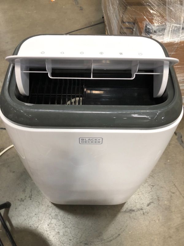 Photo 2 of BLACK+DECKER BPP10HWTB Portable Air Conditioner with Heat and Remote Control, 10,000 BTU SACC/CEC   *** ITEM SOLD AS-IS*****