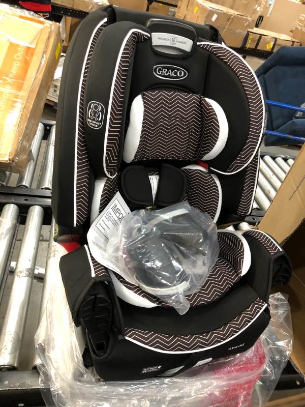 Photo 2 of Graco 4ever DLX 4-in-1 Convertible Car Seat - Zagg