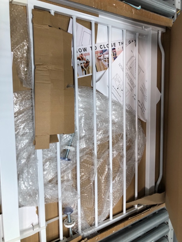 Photo 1 of BalanceFrom Easy Walk-Thru Safety Gate for Doorways and Stairways with Auto-Close/Hold-Open Features

Style: 29.1 - 33.8 inch