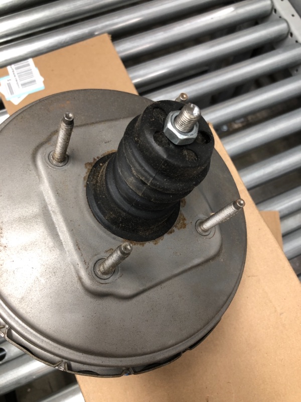 Photo 4 of **READ BELOW**USED** Remanufactured Vacuum Power Brake Booster W/o Master Cylinder, Cardone Reman 53-8322
