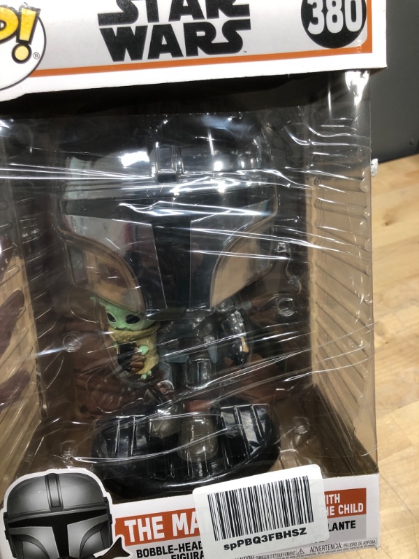 Photo 2 of 
10 Inch Chrome Mandalorian with The Child Vinyl Action Figure & Pop! Star Wars: The Mandalorian