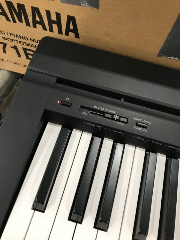 Photo 3 of YAMAHA P71 88-Key Weighted Action Digital Piano with Sustain Pedal and Power Supply (Amazon-Exclusive)
