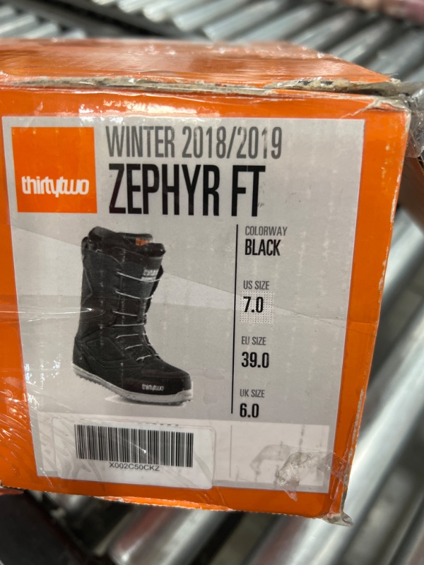 Photo 2 of thirtytwo Zephyr Snowboard Boots SIZE 7.0 MENS