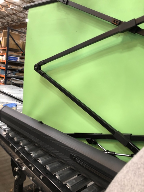 Photo 2 of minor damage**Elgato Green Screen - Collapsible Chroma Key Backdrop, Wrinkle-Resistant Fabric and Ultra-Quick Setup
